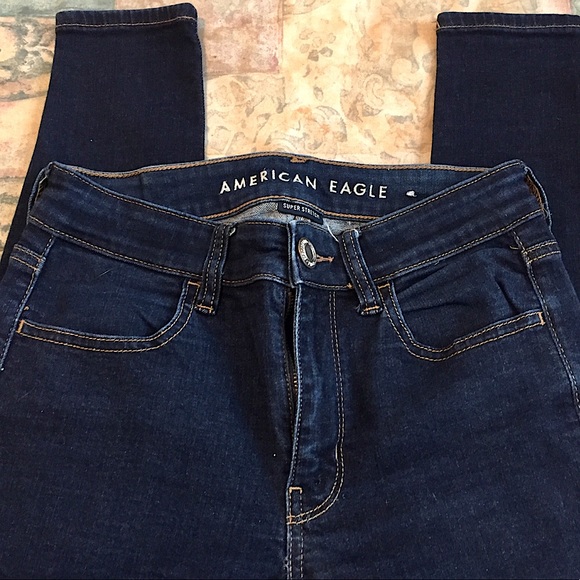 Like New American Eagle Dark Wash Hi-Rise Super Stretch Jegging (2R) - Picture 3 of 8